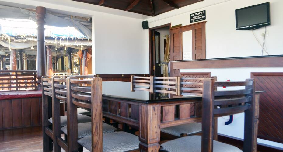 SS Waves Houseboat, Alleppey 4